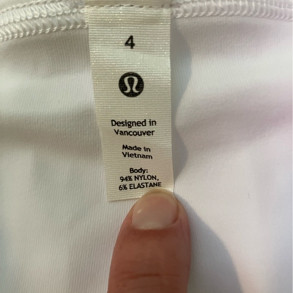 Lululemon Tennis skirt, size 4 - Picture 5 of 6